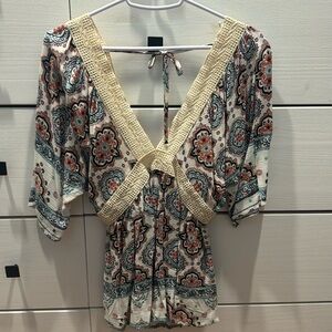 Boho top blouse tunic tie back v-neck size M New Never Worn elbow length sleeves